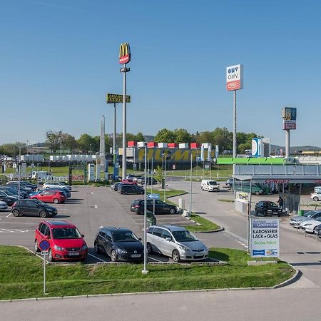 Sleepin Premium Motel Loosdorf Экстерьер фото