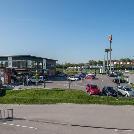 Sleepin Premium Motel Loosdorf Экстерьер фото